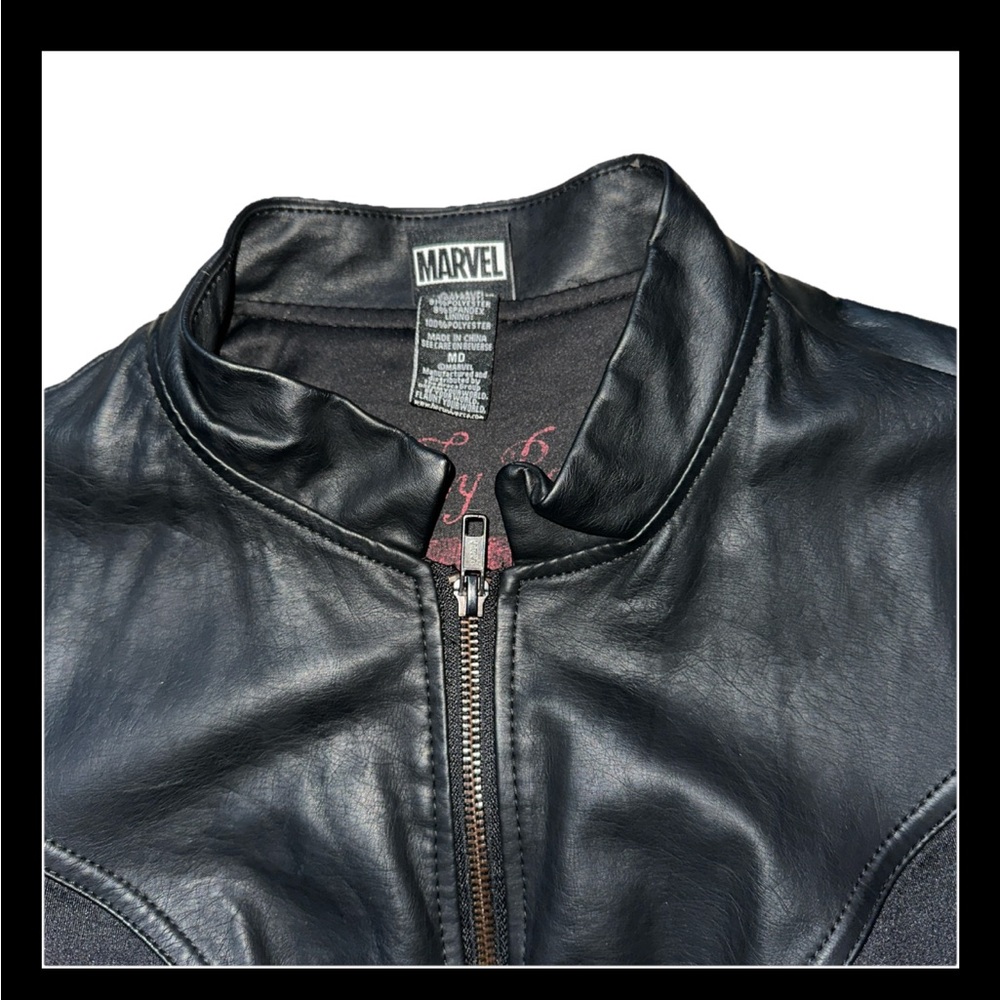 Marvel Women's Black Leather Jacket size medium - Picture 5 of 12